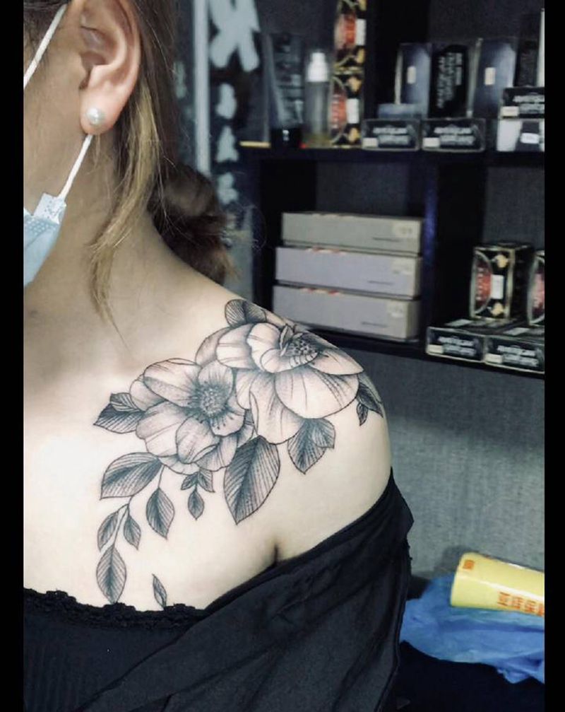 林刺青 无锡长安纹身图片_腿部胸部点刺新传统纹身图案