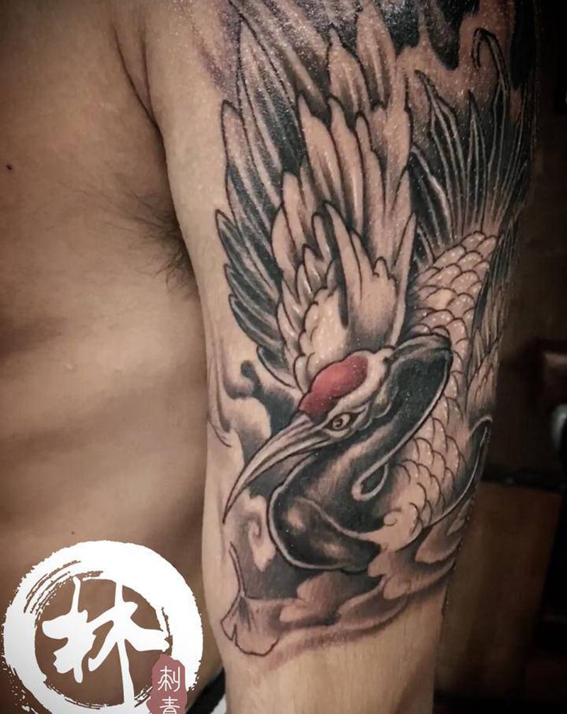 鹤纹身图片_手臂新传统纹身图案