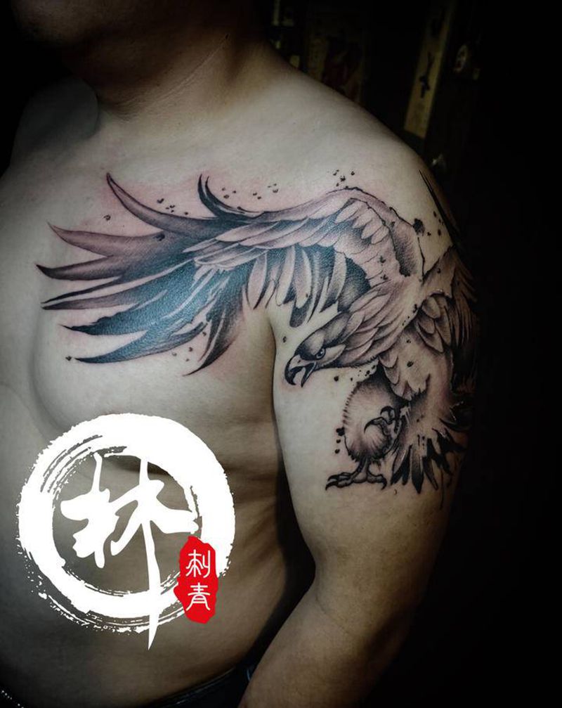 鹰纹身图片_手臂胸部水墨新传统纹身图案