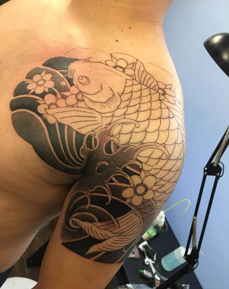 鲤鱼半甲纹身图片_老传统纹身图案