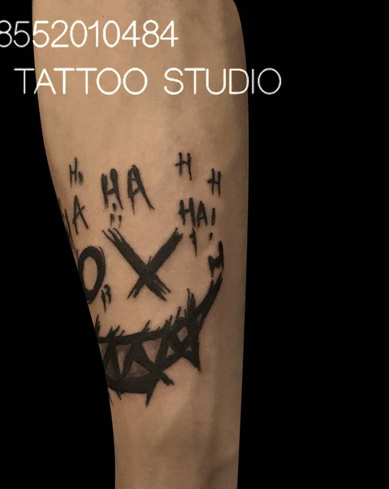 笑脸纹身图片_手臂Old School纹身图案