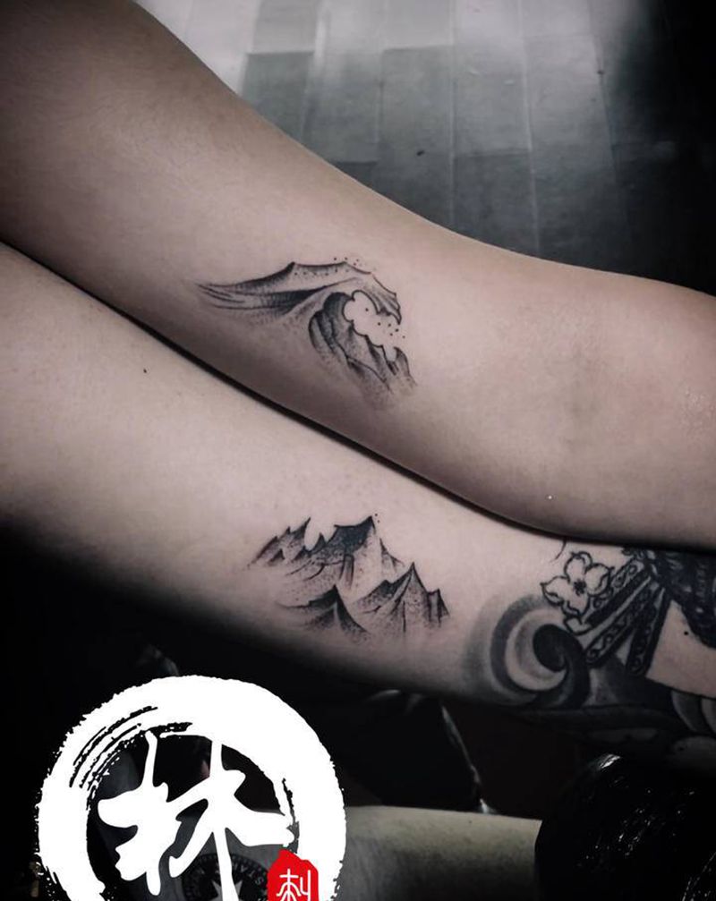 山水纹身图片_新传统点刺纹身图案