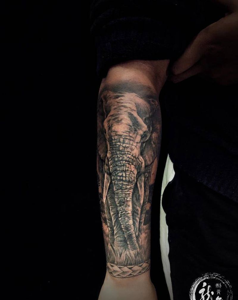 非洲大草原纹身图片_手臂欧美写实纹身图案