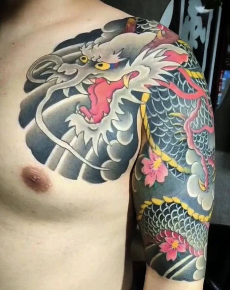 无锡长安 林刺青纹身图片_胸部手臂老传统纹身图案