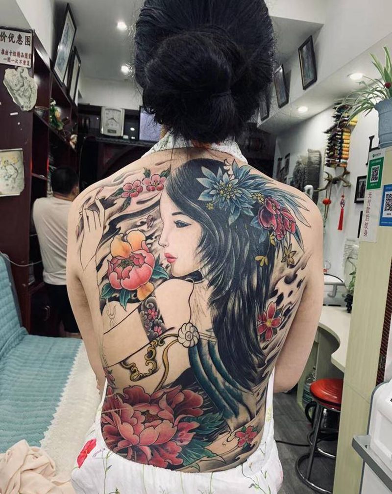 满背纹身纹身图片_背部新传统纹身图案