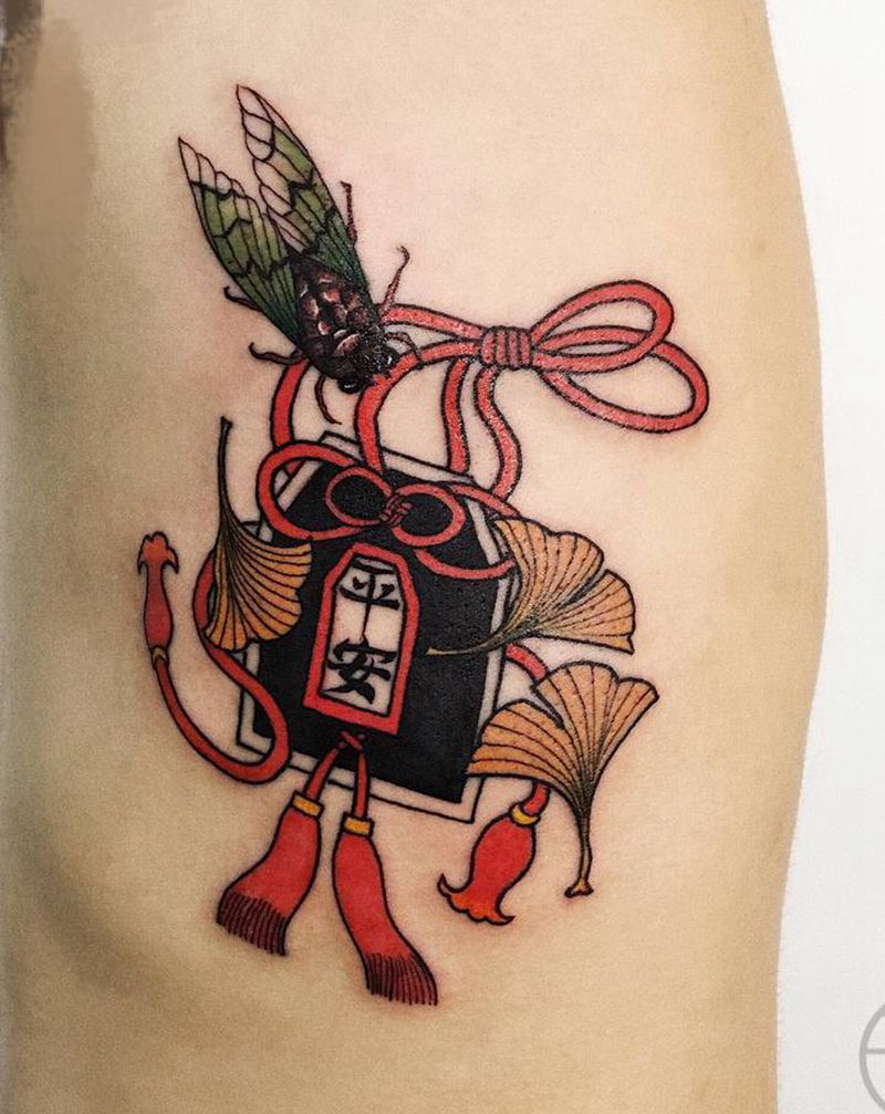 御守纹身图片_腰部纹身图案