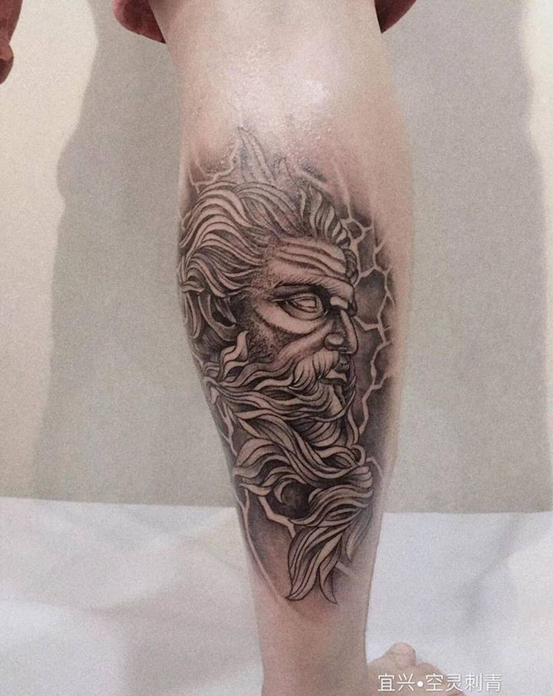 海王纹身图片_腿部纹身图案