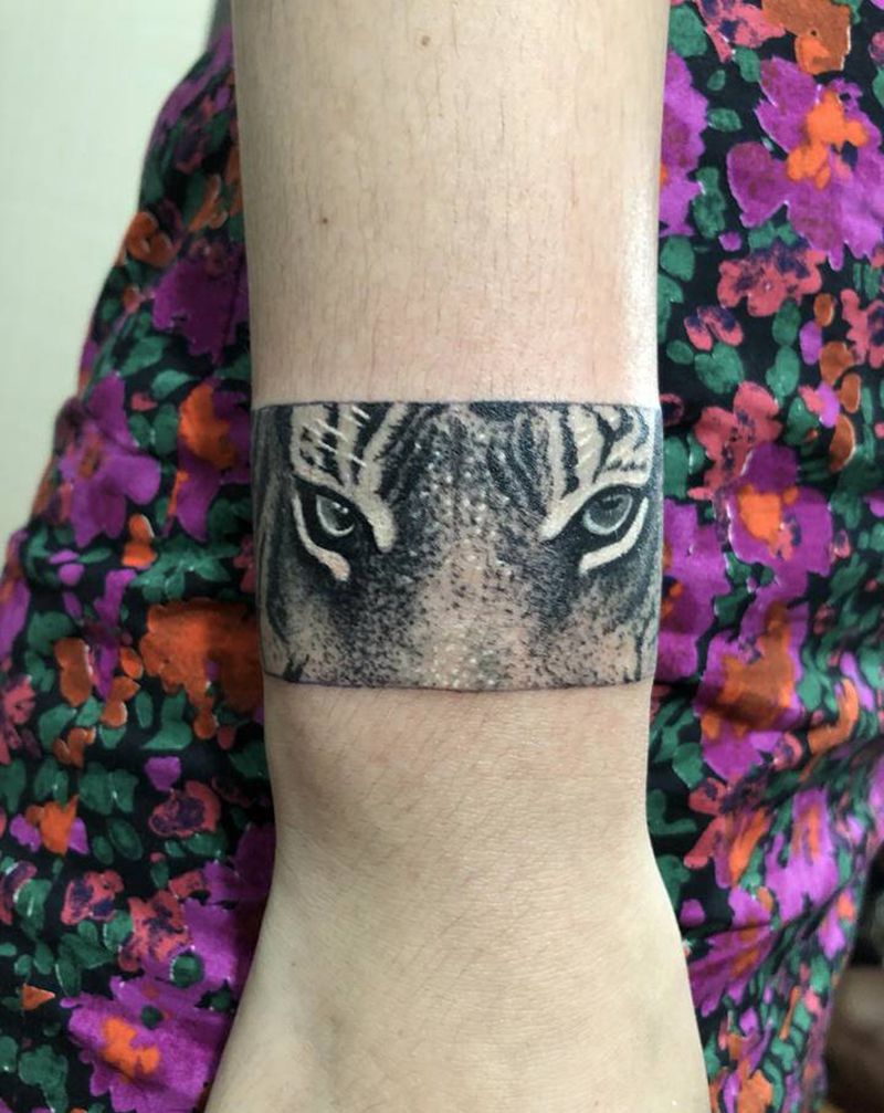 臂环  虎纹身图片_手臂欧美写实纹身图案