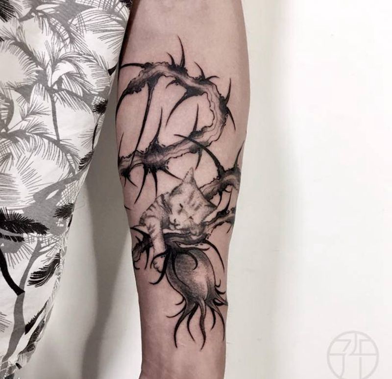 荆棘添加纹身图片_手臂纹身图案