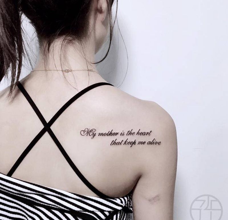 字母纹身图片_肩部纹身图案