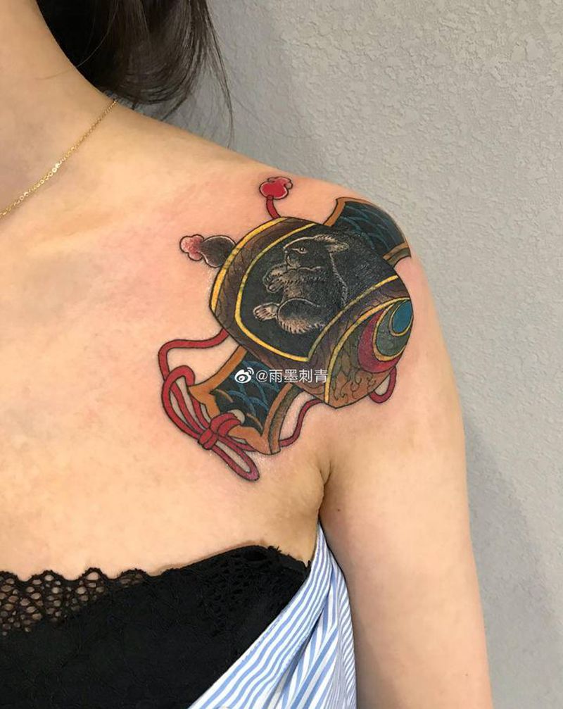 遮盖纹身图片_肩部手部新传统老传统纹身图案