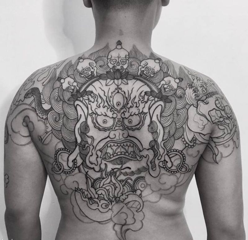大威德金刚纹身图片_背部纹身图案