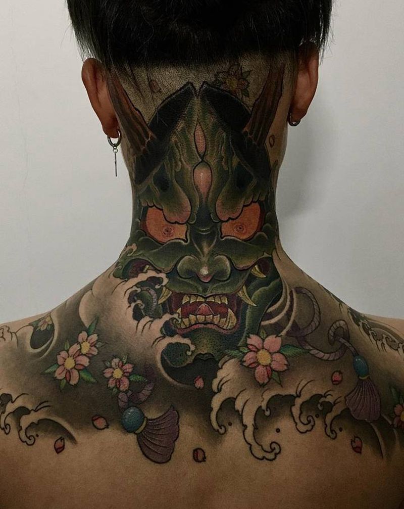 般若纹身图片_颈部纹身图案