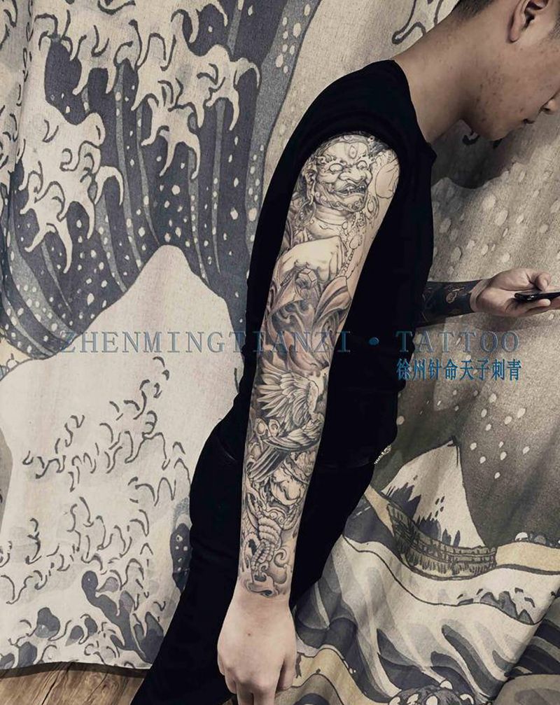 新传统彩色花臂 未完成纹身图片_手臂新传统纹身图案