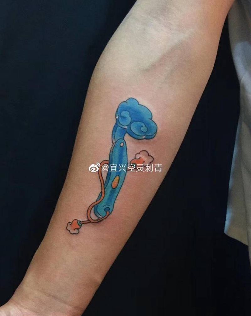 法器纹身图片_手部纹身图案