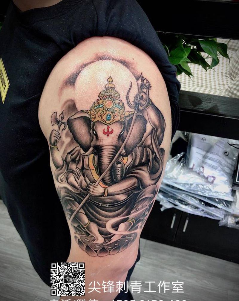 象神纹身图片_肩部手臂新传统纹身图案
