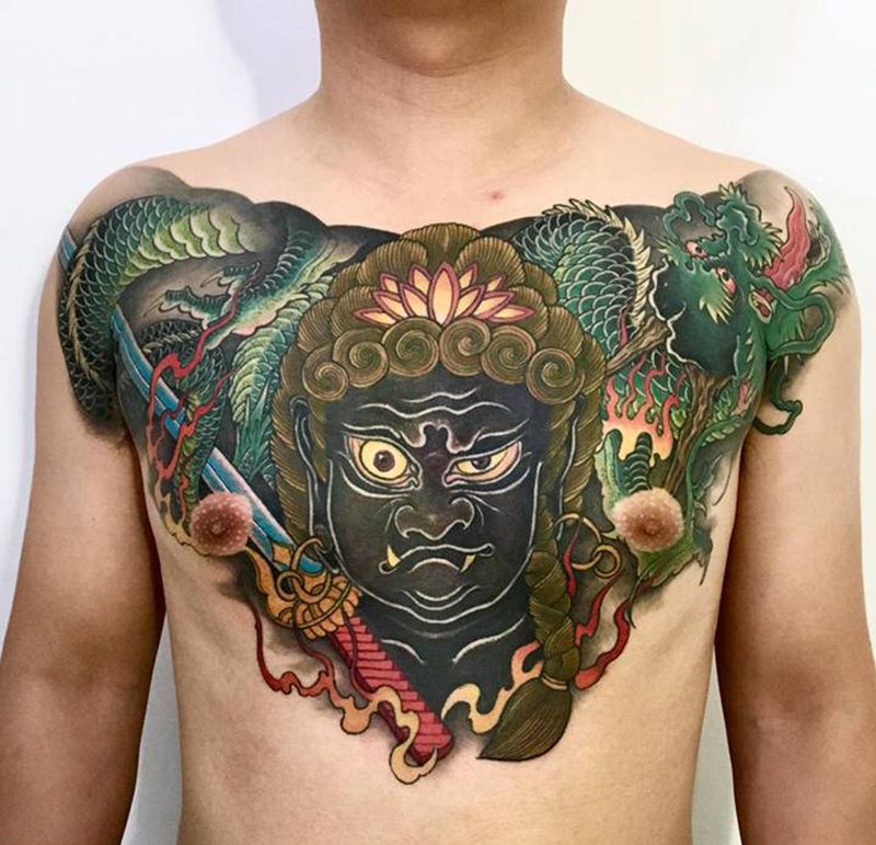 不动明王纹身图片_胸部纹身图案