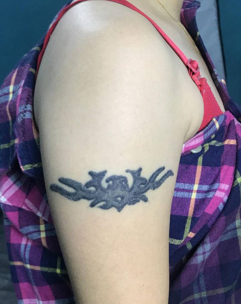 School纹身图片_手臂Old SchoolNew School椰子树山水纹身图案