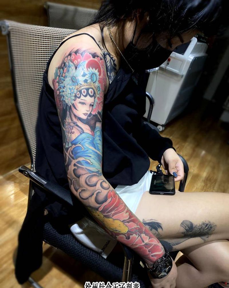 花旦花臂纹身图片_手臂新传统纹身图案