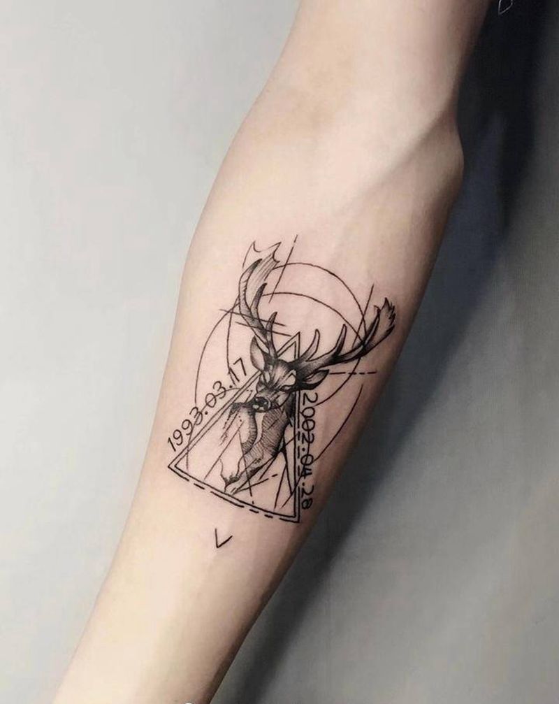 鹿纹身图片_手臂纹身图案
