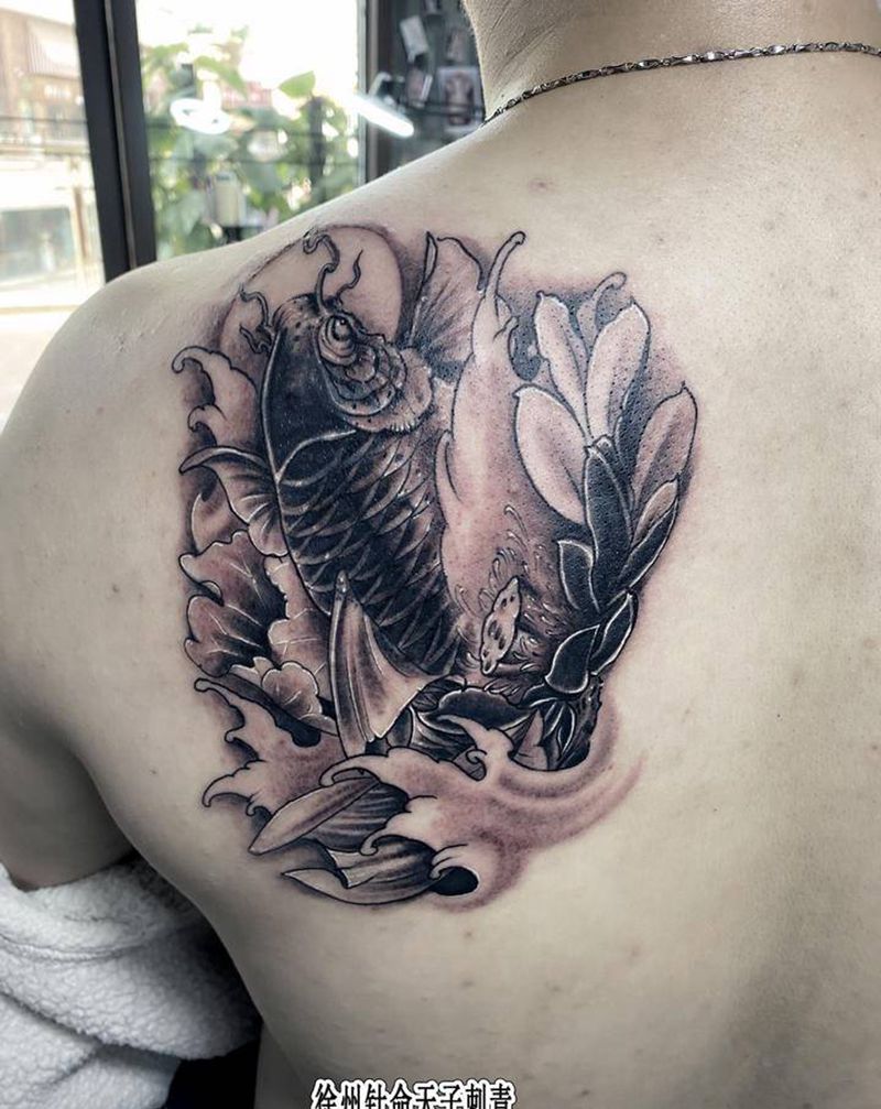 遮盖纹身图片_肩部新传统纹身图案