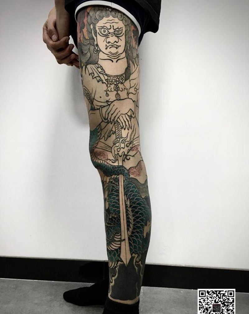 不动明王纹身图片_腿部新传统纹身图案