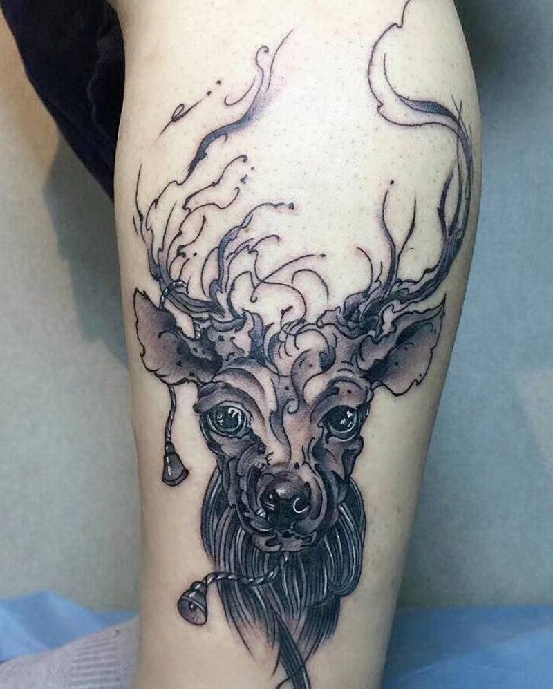 鹿纹身图片_腿部新传统纹身图案