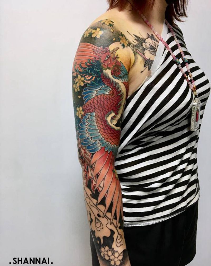 凤凰纹身图片_手臂新传统纹身图案