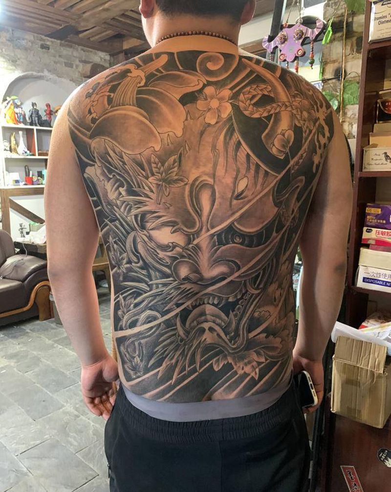 般若纹身图片_背部纹身图案