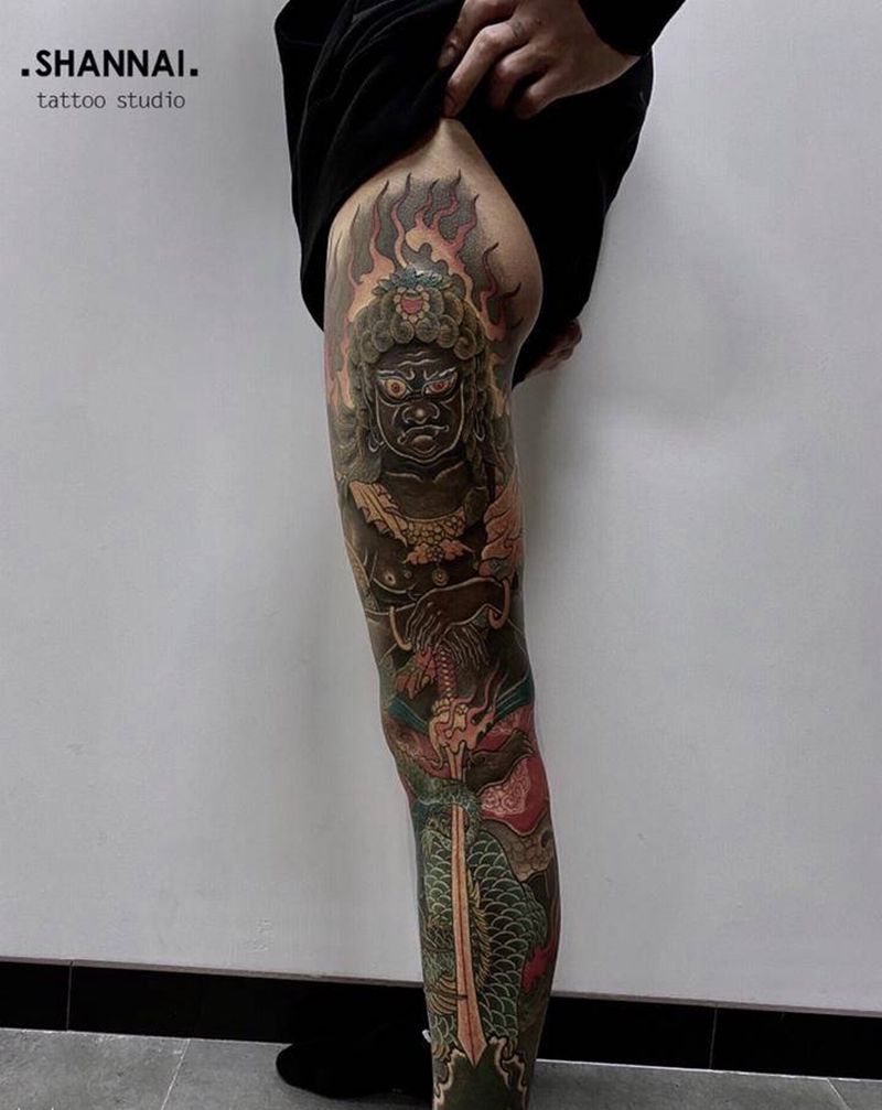 不动明王纹身图片_腿部新传统纹身图案
