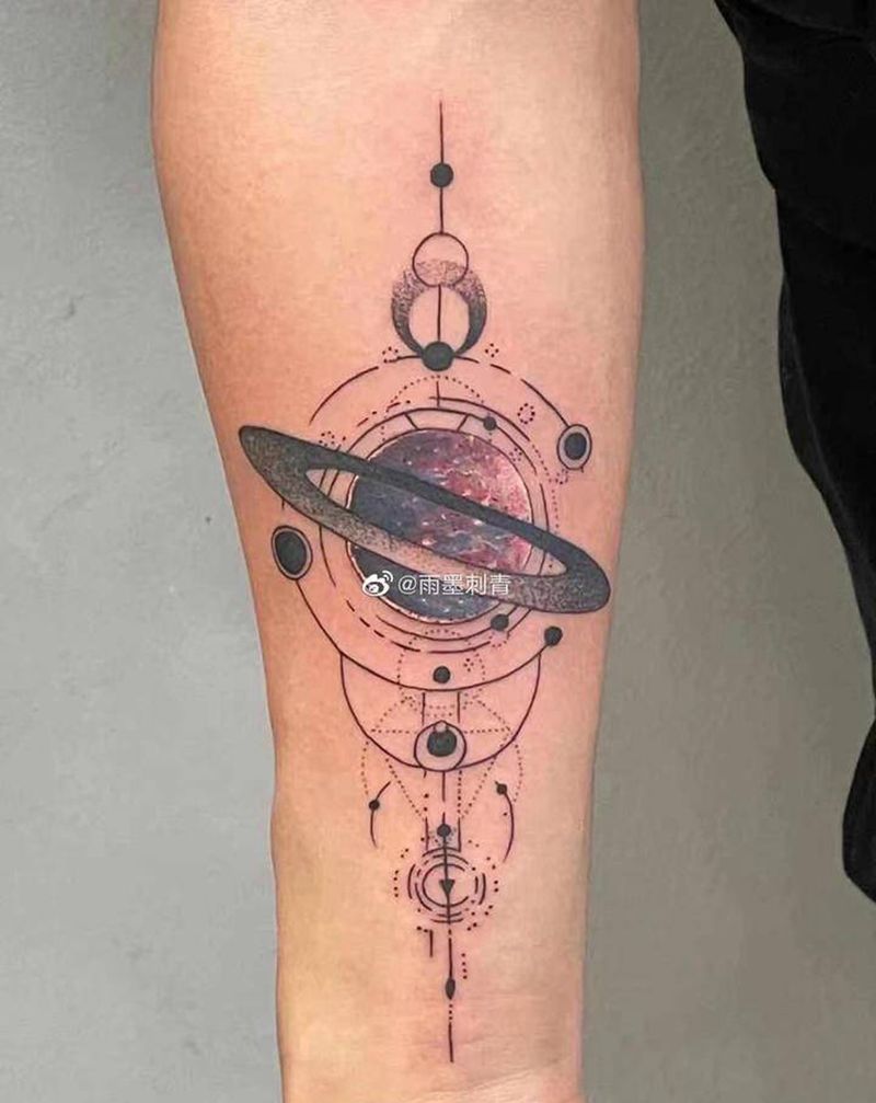 星系纹身图片_手臂手部图腾几何纹身图案