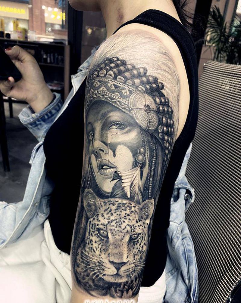 印第安少女与豹纹身图片_手臂欧美写实纹身图案
