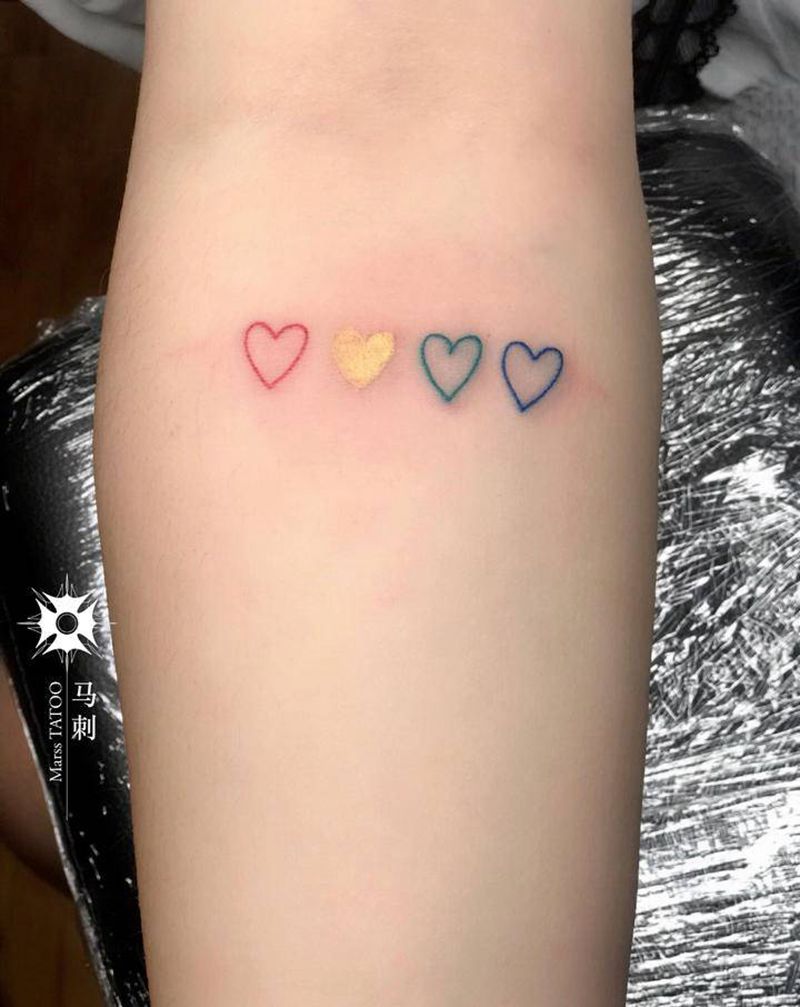 小心心纹身图片_手臂纹身图案