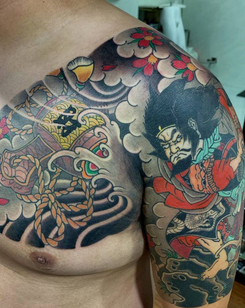 须佐纹身图片_胸部手臂老传统纹身图案