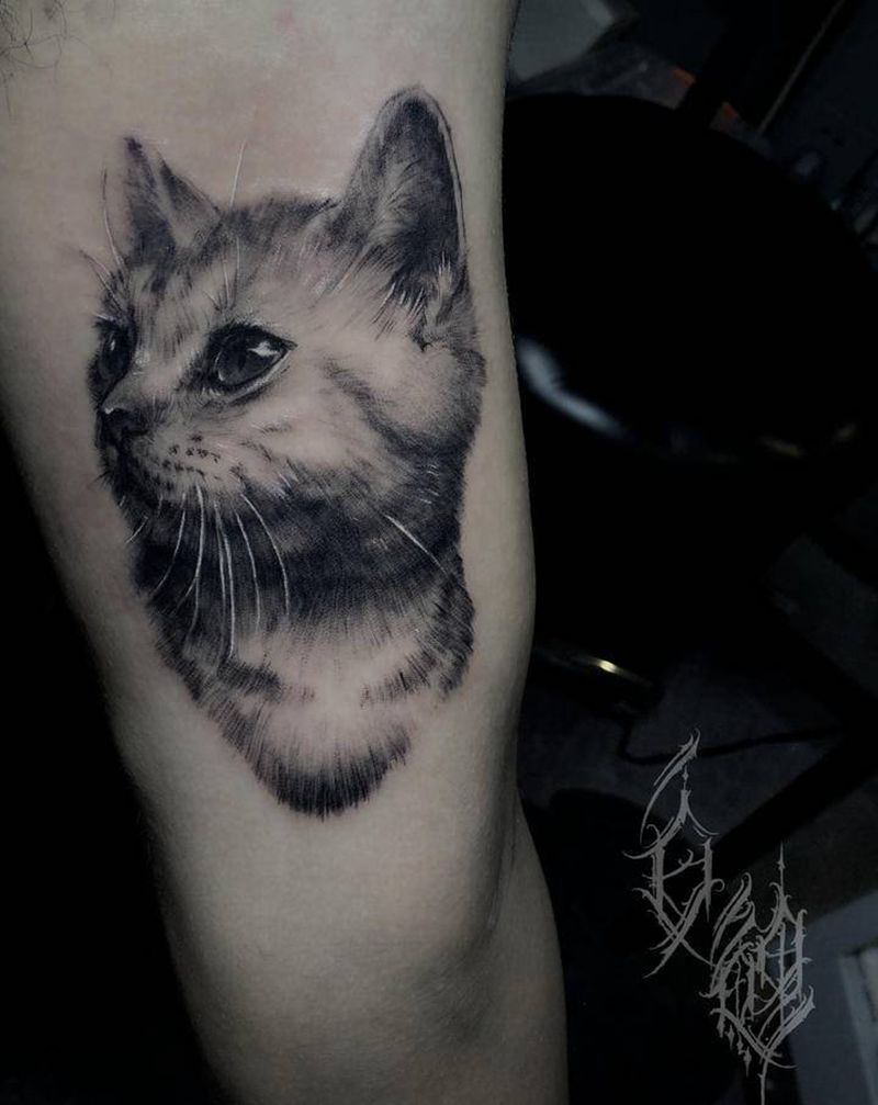 小美短纹身图片_手臂欧美写实纹身图案