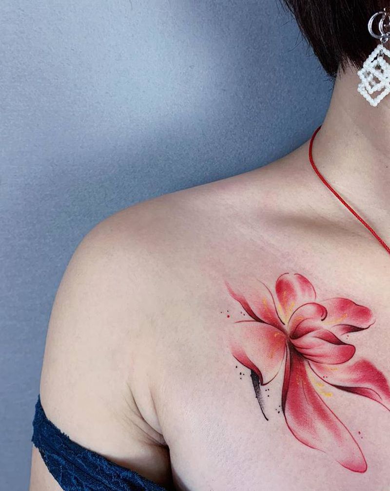 红莲纹身图片_胸部肩部水彩水墨荷花莲花锁骨纹身图案