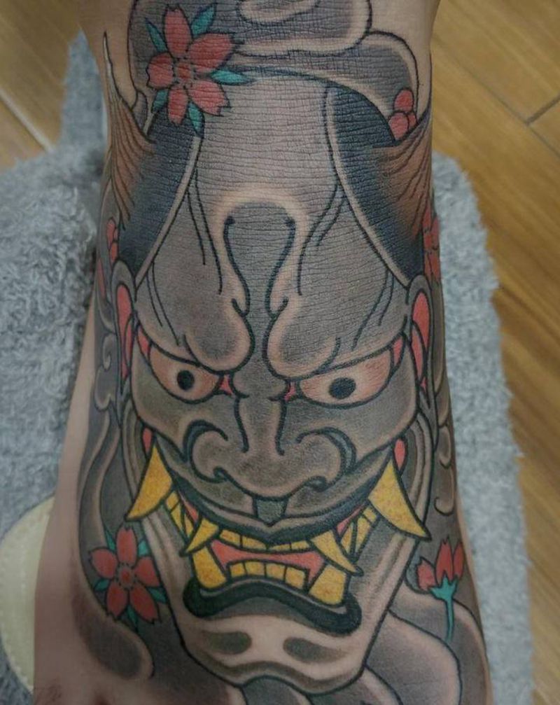 般若纹身图片_脚部老传统纹身图案