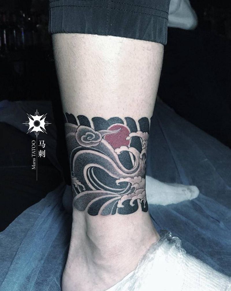 原创日式海浪纹身图片_腿部老传统纹身图案