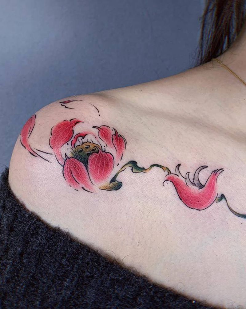 荷纹身图片_肩部水彩水墨锁骨荷花莲花纹身图案