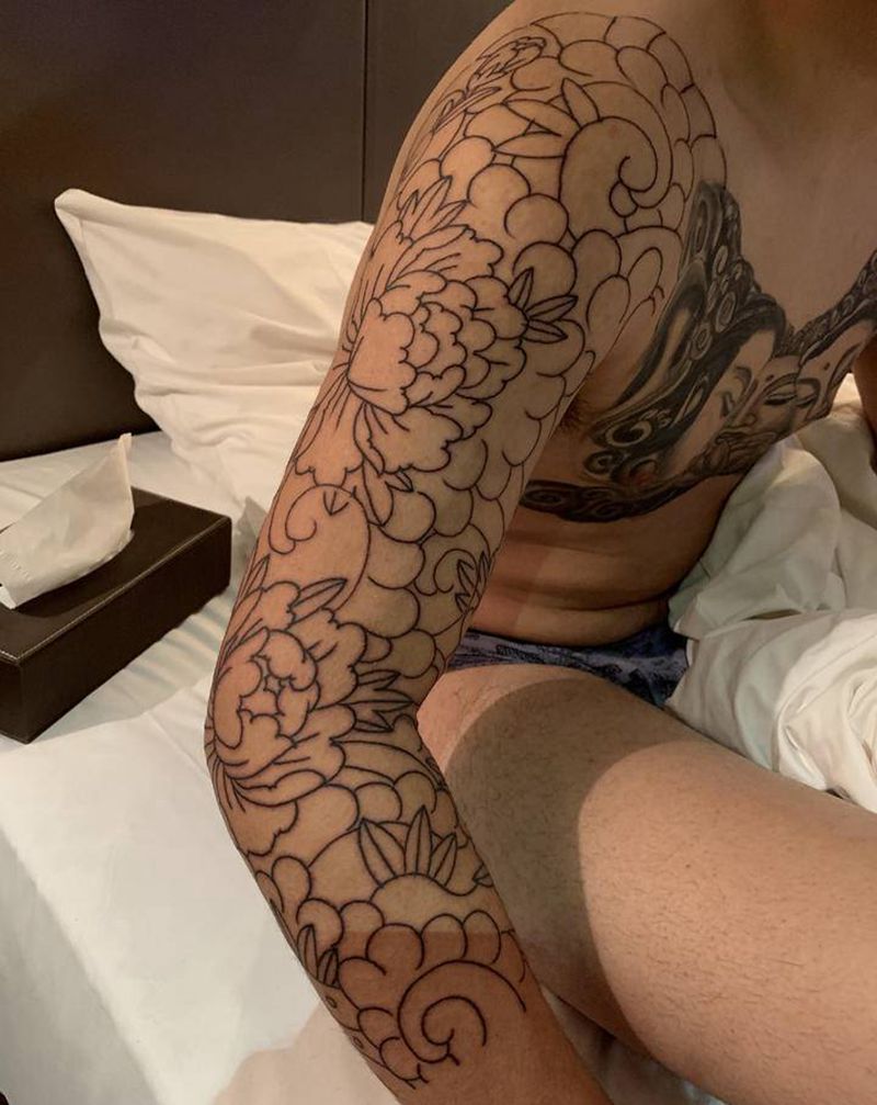 lao chuan t牡丹花臂纹身图片_手臂纹身图案