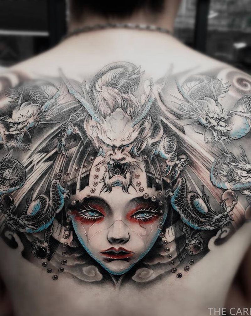 半背纹身图片_背部新传统欧美写实纹身图案