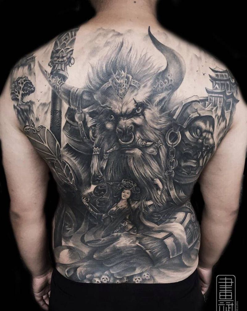 牛魔王纹身图片_背部欧美写实牛魔王铁扇公主平天大圣纹身图案