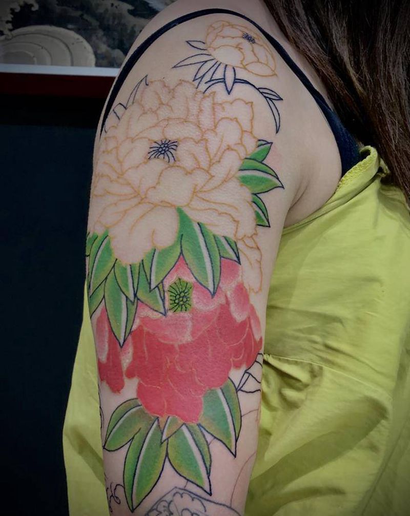 牡丹花半成品客户怕疼纹身图片_手臂新传统纹身图案