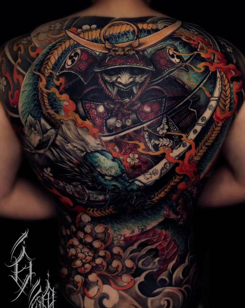 武士纹身图片_背部新传统纹身图案