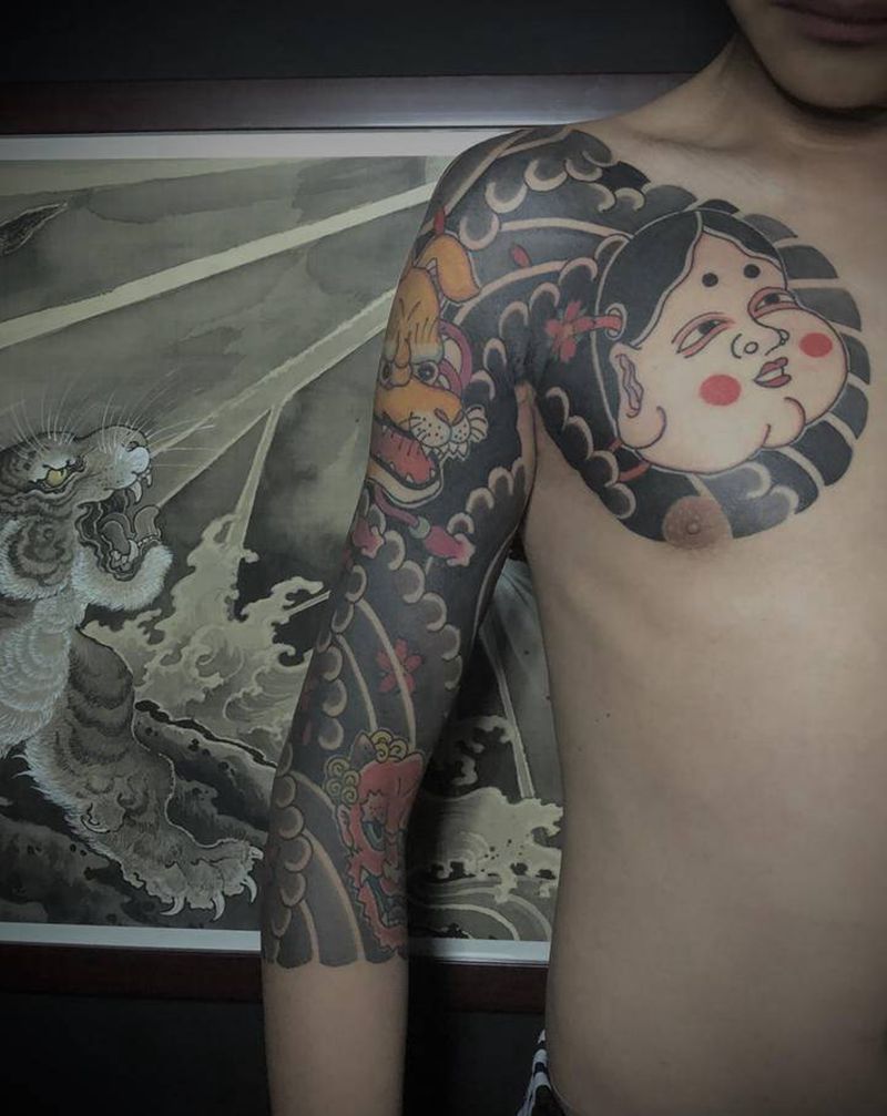 老传统七分臂半甲纹身图片_手臂胸部老传统纹身图案