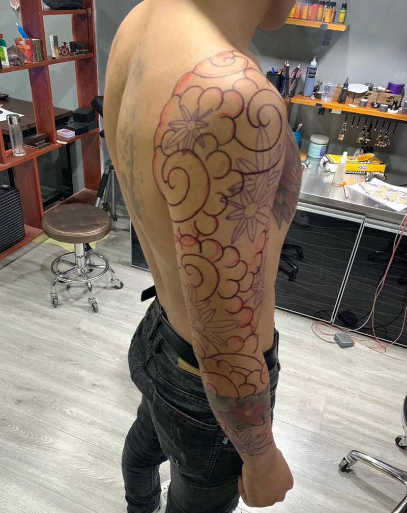 链接臂环黑灰完成纹身图片_手臂老传统纹身图案