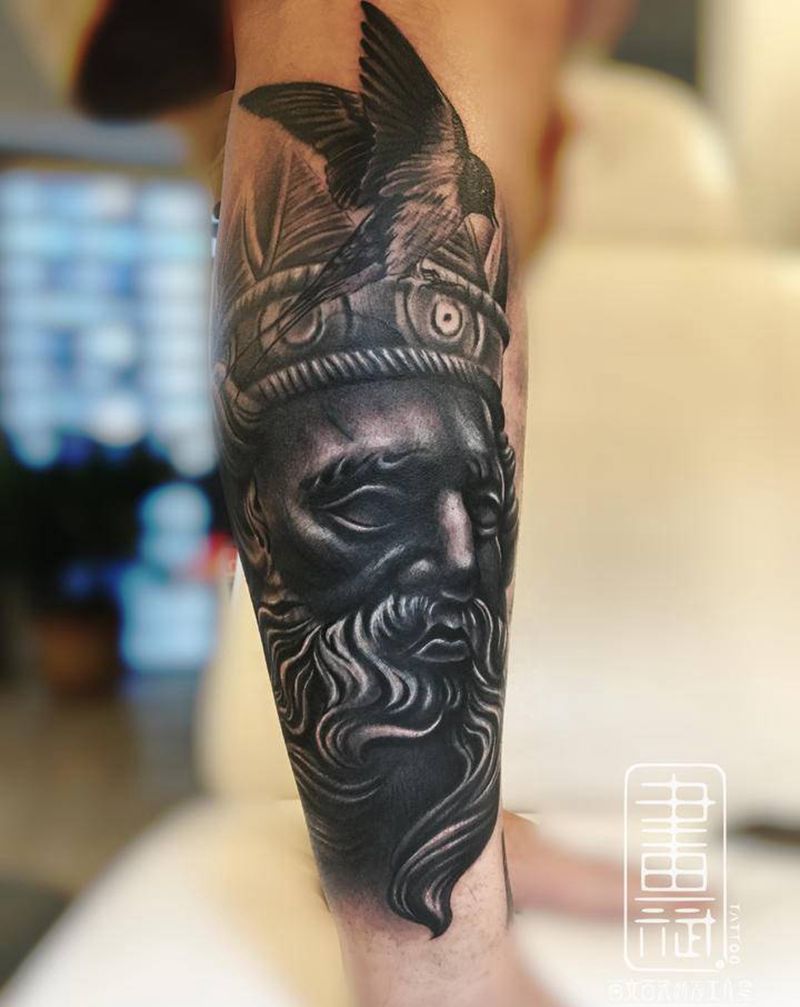 遮盖纹身图片_腿部欧美写实波塞冬八一纪念碑遮盖纹身图案