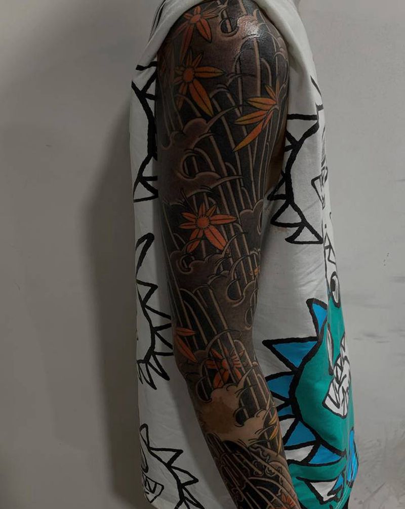 浪臂纹身图片_手臂老传统纹身图案