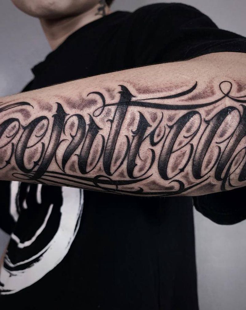 花体英文纹身图片_手臂花体字奇卡诺英文小臂纹身图案