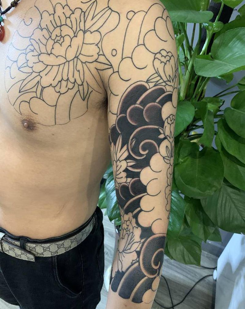 双甲待完成纹身图片_手臂老传统纹身图案